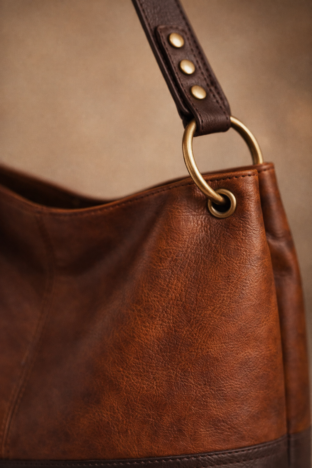 حول منتجك إلى فيديو احترافي واقعي يزيد من مبيعاتك